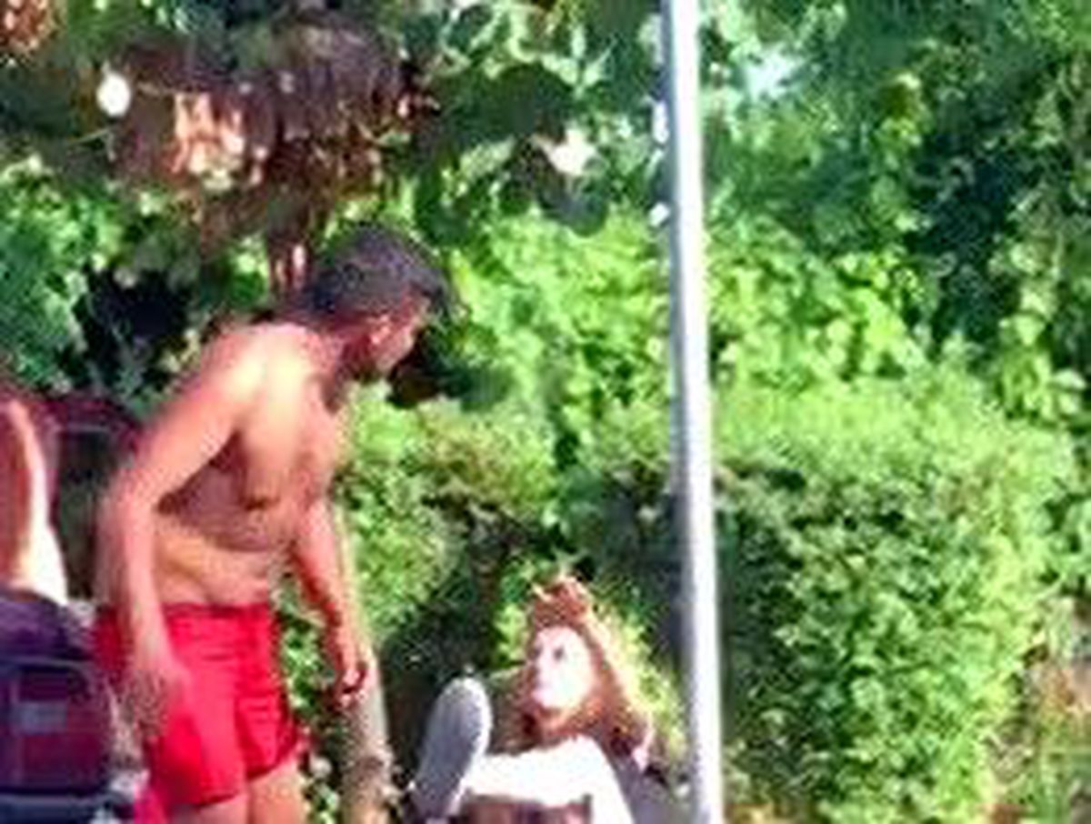 Balayı için Marmaris\'e gelen çift tekme tokat birbirine girdi