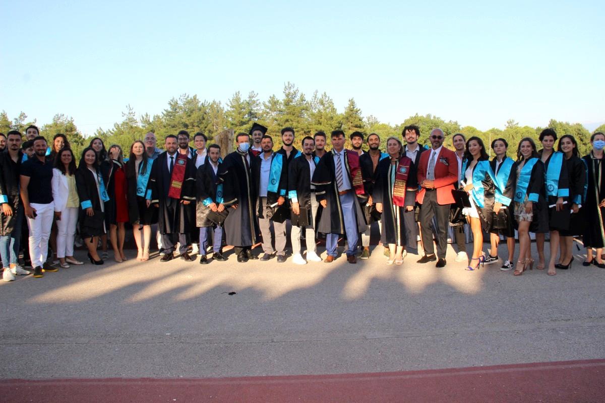 Bursa\'da Spor Bilimleri Fakültesi\'nde mezuniyet sevinci