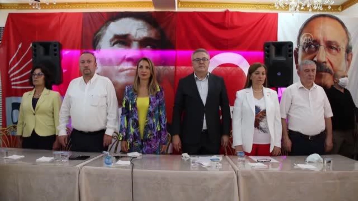 CHP Kadın Kolları Genel Başkanı Nazlıaka, ziyaretlerde bulundu