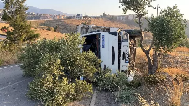 Kamyonu yan yatırdı, faciayı önledi