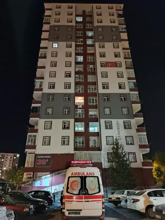19 yaşındaki atlet, ailesi tarafından evinde ölü bulundu 19 yaşındaki atlet, ailesi tarafından evinde ölü bulundu