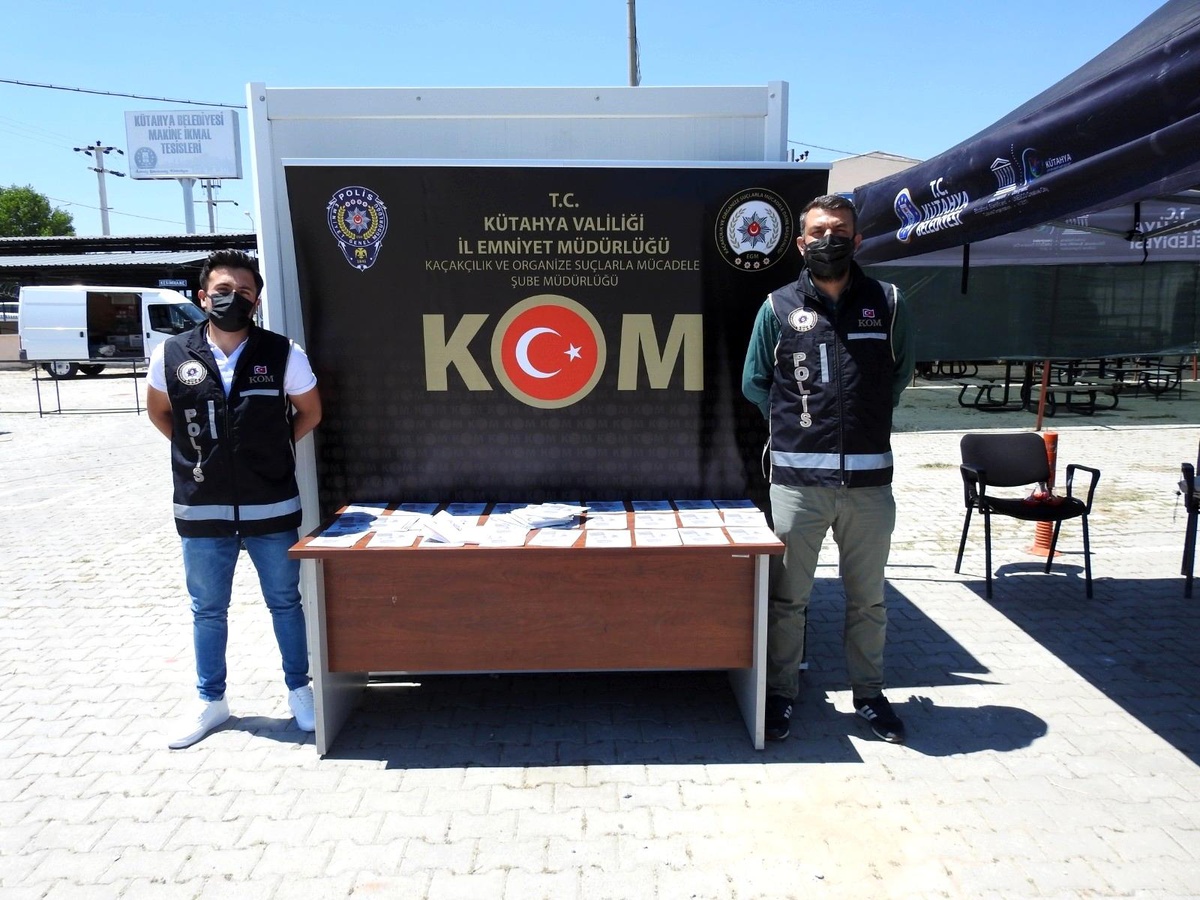 Kütahya\'da kurbanlık pazarında sahte para farkındalık çalışması
