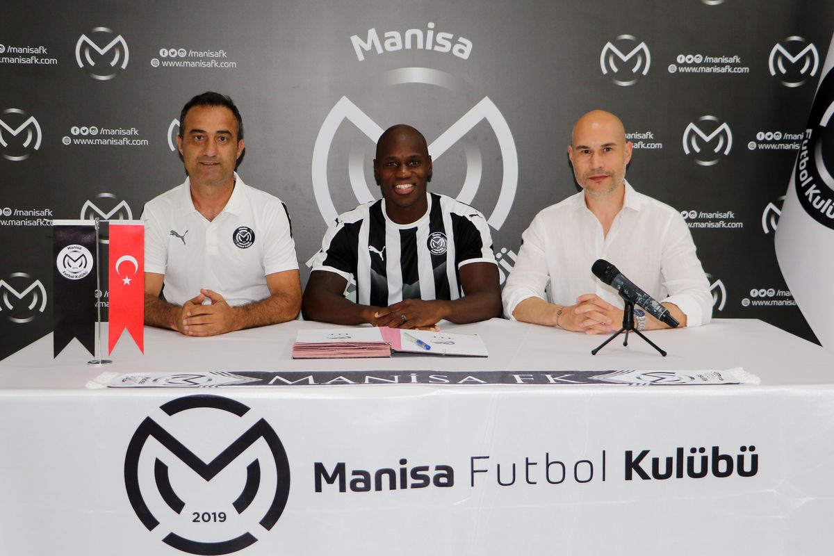 Manisa, Jamaikalı forvet oyuncusu Dever Orgill\'i kadrosuna kattı
