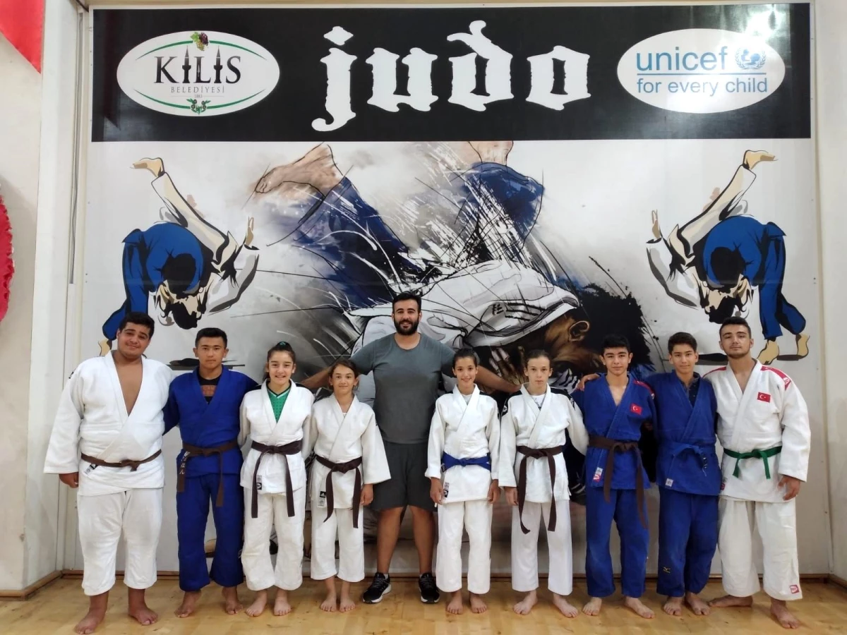 Salihli Belediyesporlu judoculardan 4 altın madalya