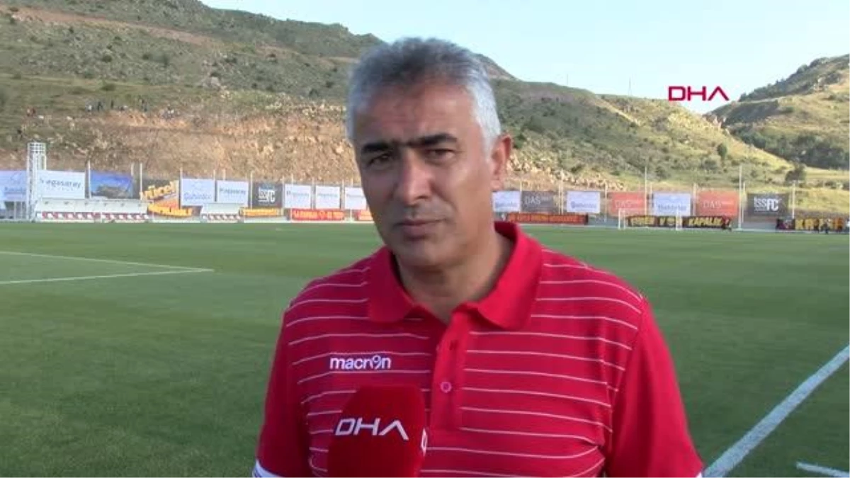 SPOR Mehmet Altıparmak: Futbolcularımızın mücadelesi bizi memnun etti