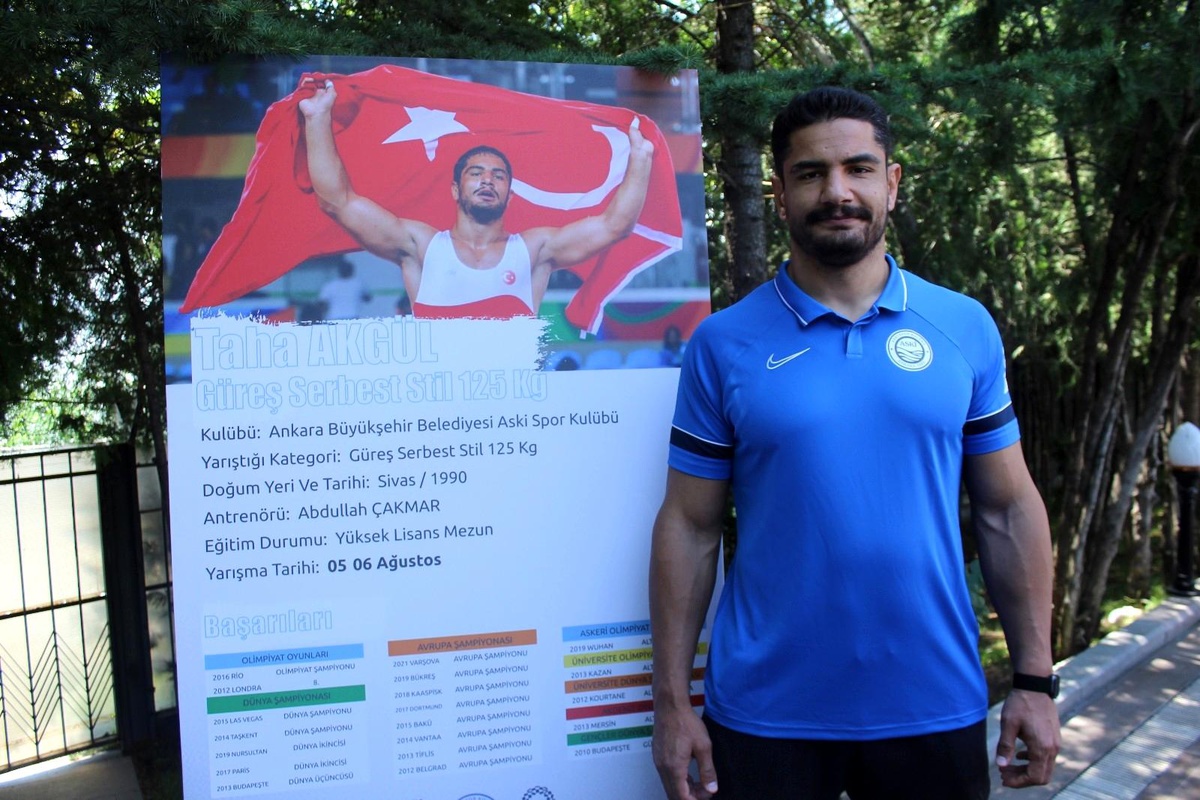 Taha Akgül: "Milletimizin duasıyla inşallah ikinci kez altın madalyayı kazanırım"