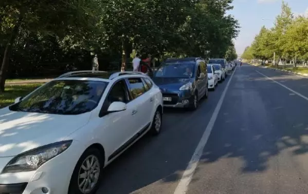 Tekirdağ'da feribot iskelesinde bayram tatili yoğunluğu