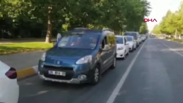 Tekirdağ'da feribot iskelesinde bayram tatili yoğunluğu