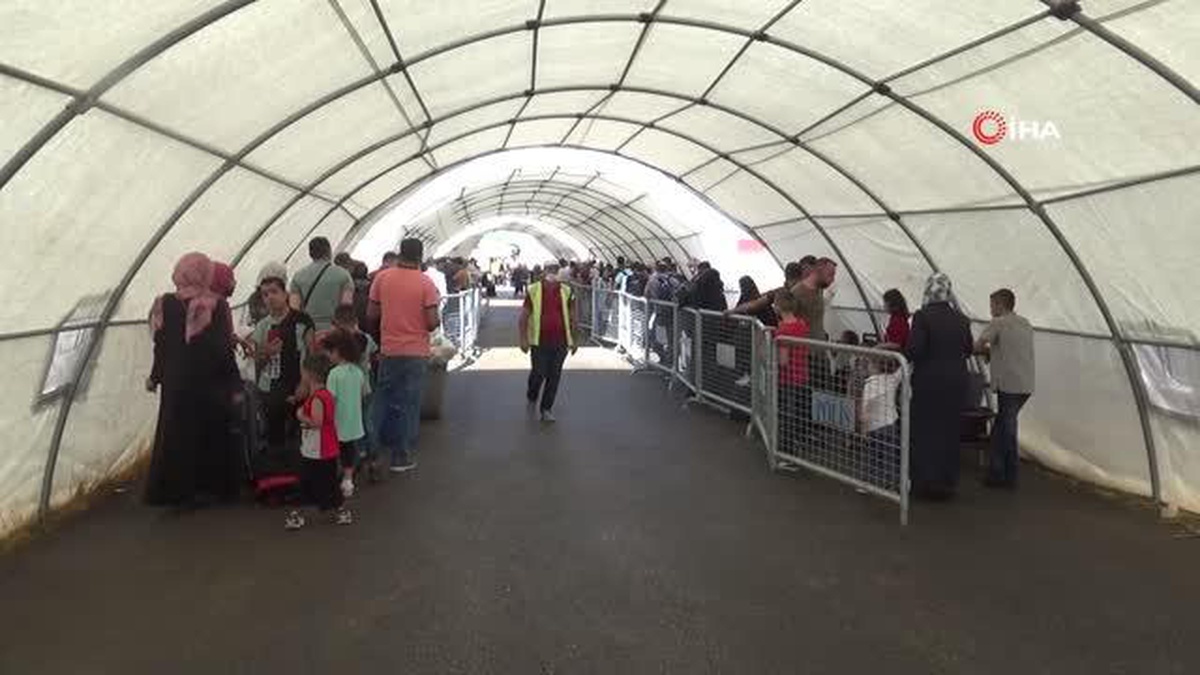 21 bin 500 Suriyeli ülkelerine gitti