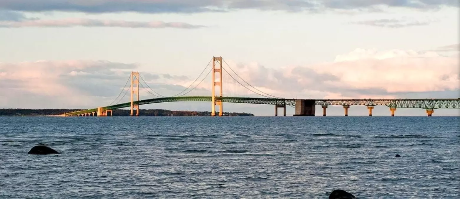 ABD\'deki Mackinac Köprüsü trafiğe kapatıldı