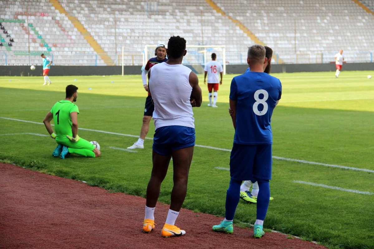 BB Erzurumspor Antalyaspor maçının hakemleri stada gelmedi