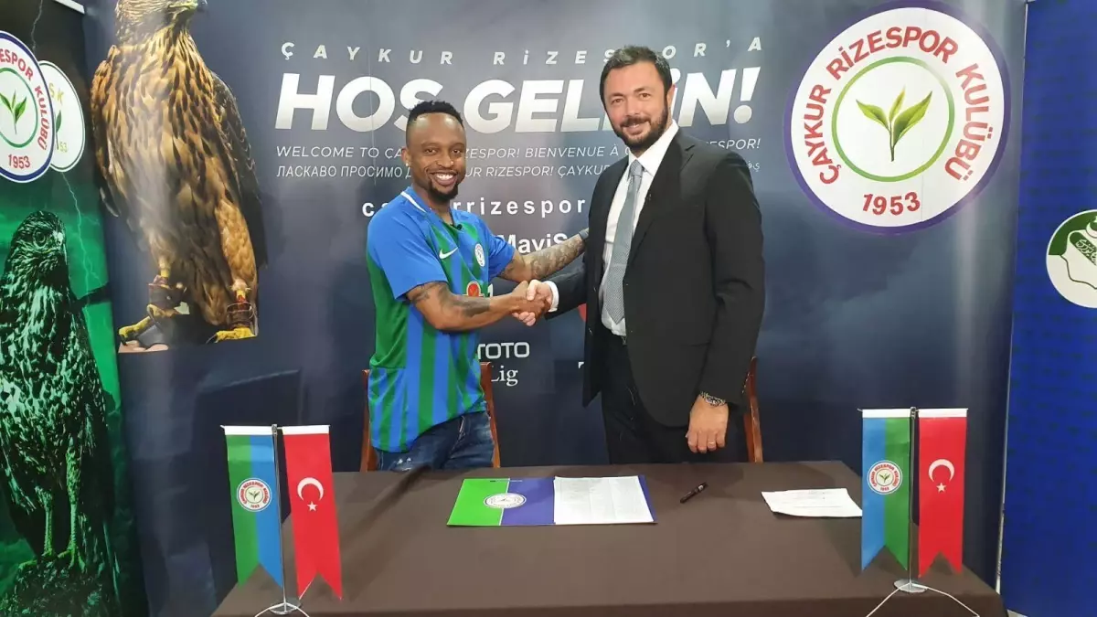 Çaykur Rizespor, Lebogang Phiri ile 3 yıllık sözleşme imzaladı