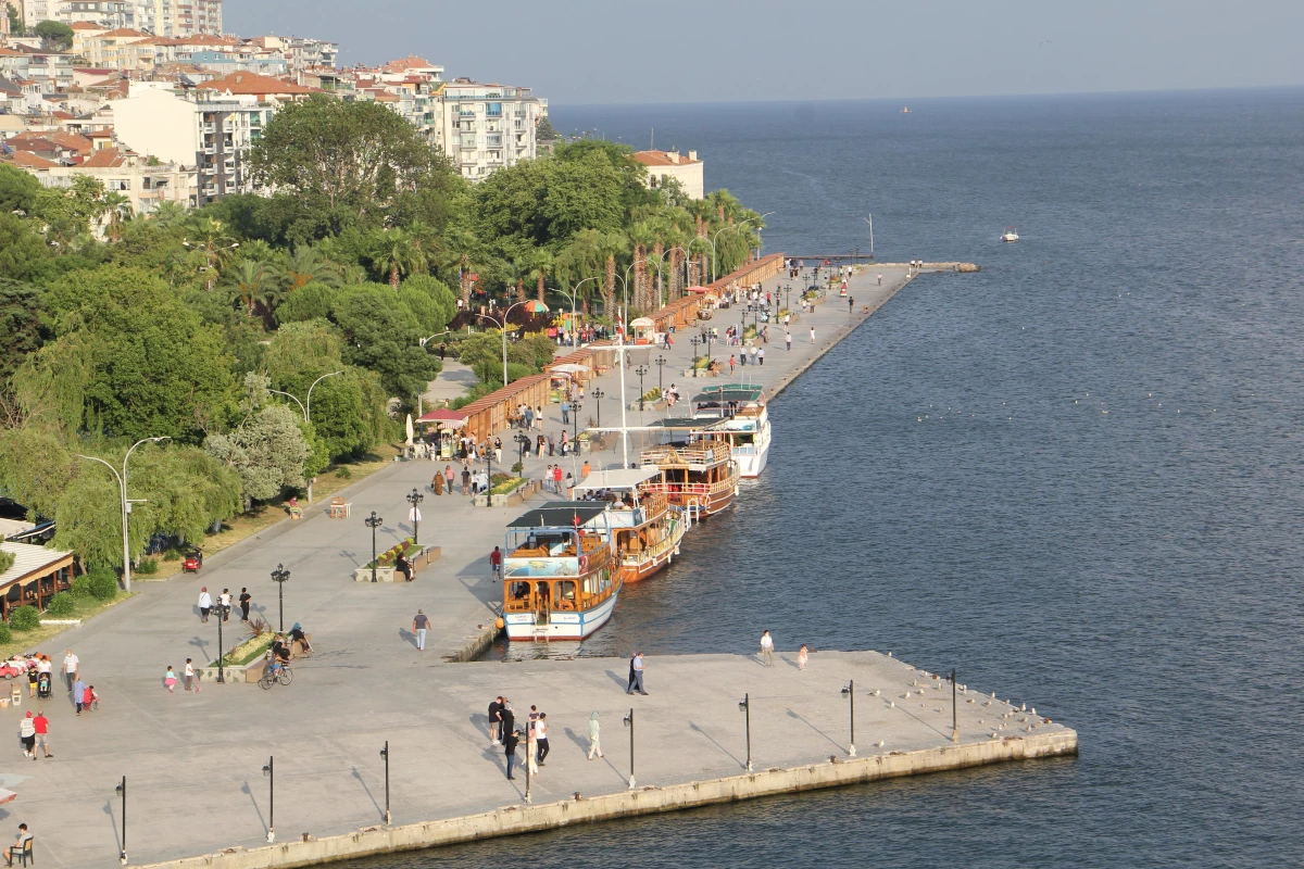 Konaklama tesislerinin büyük ölçüde dolduğu Sinop\'ta turizmciler "bayram" yapacak