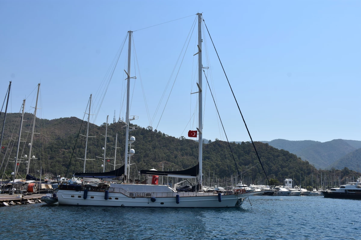 Marmaris\'te bayram tatili dolayısıyla mavi turlara ilgi arttı