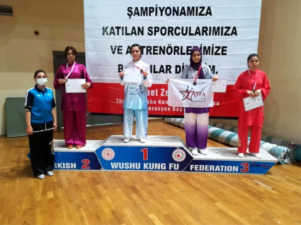 Meram Belediyesporlu sporcular Türkiye Wushu Şampiyonası\'ndan 12 madalya ile döndü