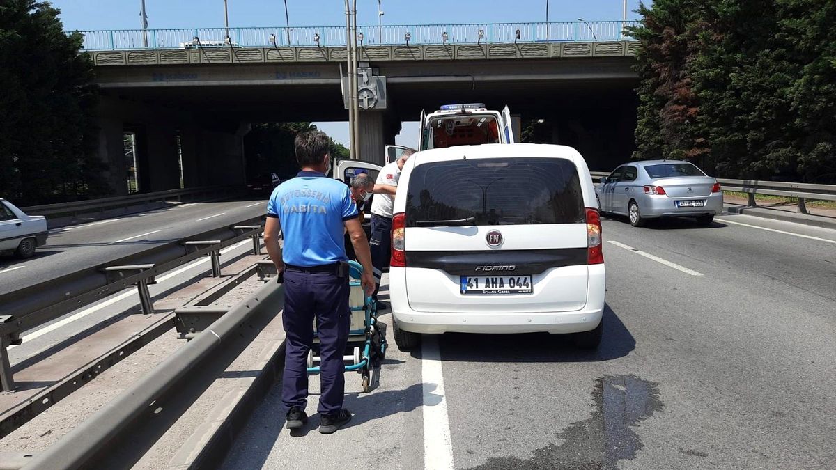 Rahatsızlanan sürücüye ilk müdahaleyi zabıta yaptı