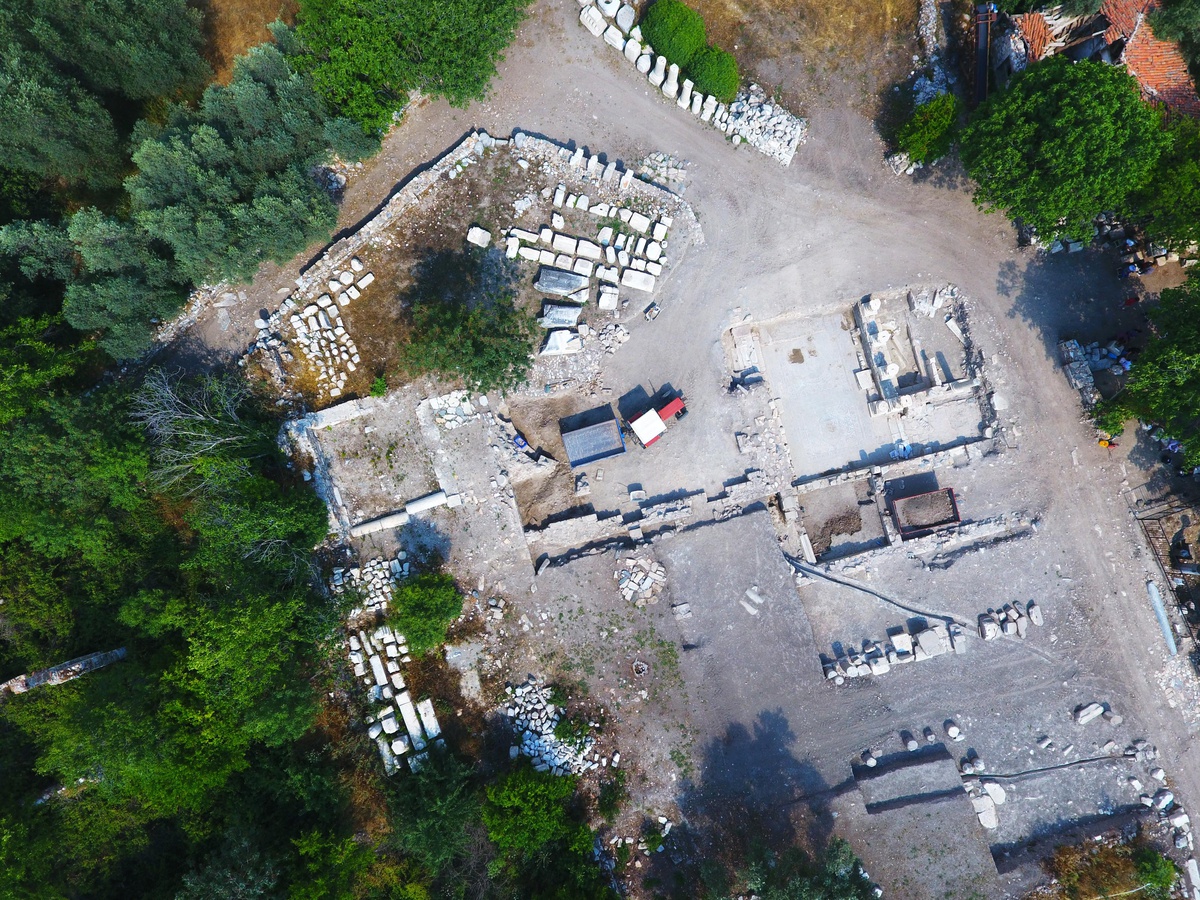 Stratonikeia Antik Kenti\'nde bulunan 1600 yıllık mozaikler turizme kazandırılacak