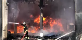 Tekirdağ'da geri dönüşüm fabrikasında yangın