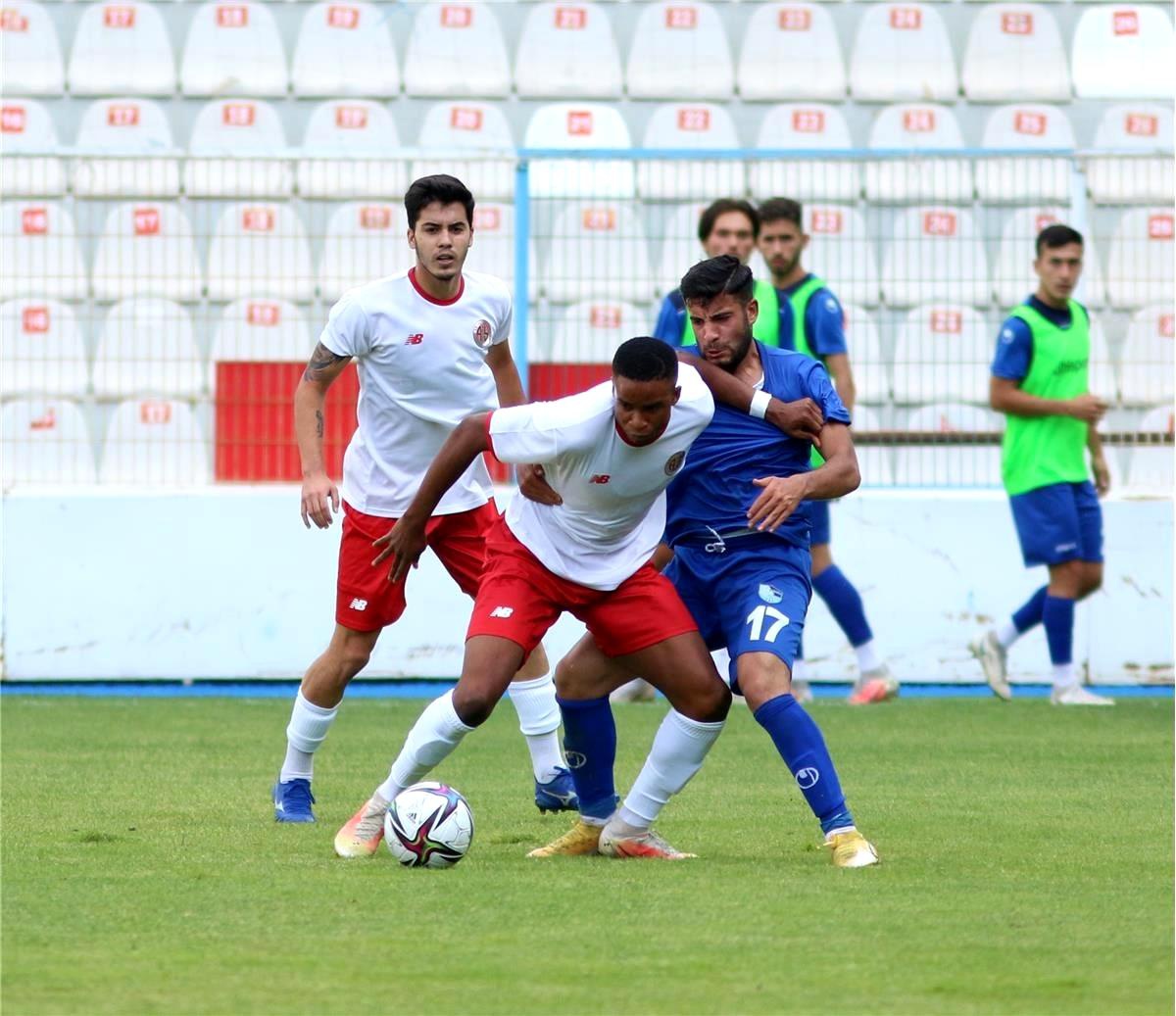 Antalyaspor\'un Erzurum kampı verimli geçti