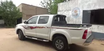 ENCEMİİNE - Help Yetim İnsani Yardım Organizasyonu Afrika'daki yetimlere bayramlık giysi hediye etti