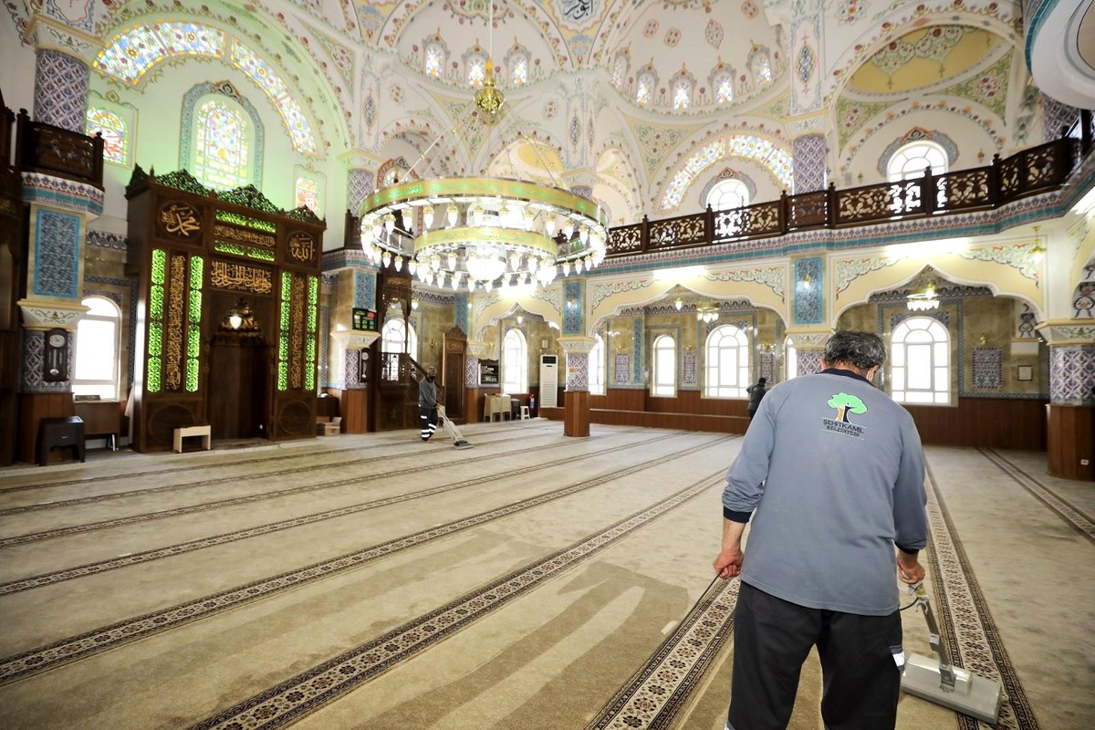 Şehitkamil\'deki camiler bayram namazına hazır