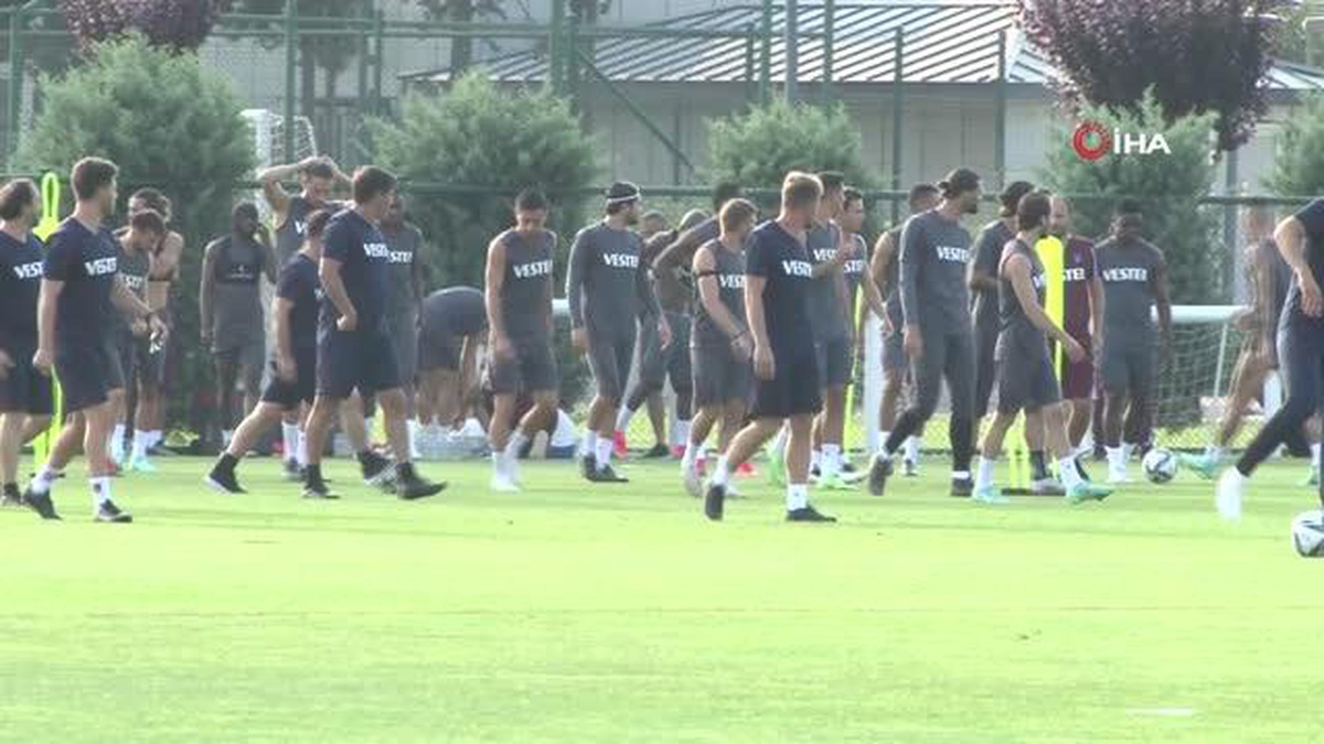 Trabzonspor\'da Ekuban takıma katıldı, Faruk Can Genç korkuttu