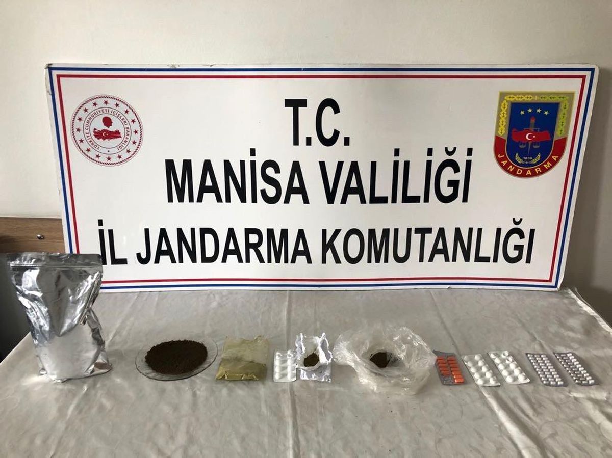 Uyuşturucu yapımında kullanılan maddelerle yakalandı