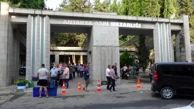 Anadolu'nun ilk camisinde bayram namazı kılındı