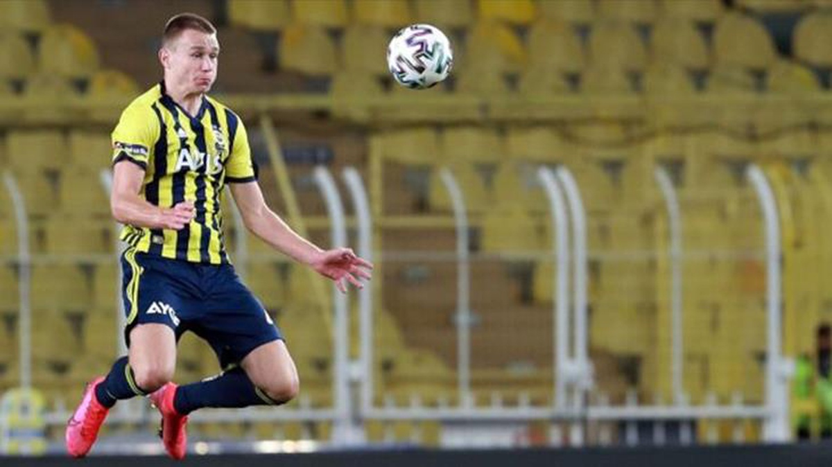 Aston Villa, Atilla Szalai için gözünü kararttı! 175 milyon TL\'lik teklif yapmaya hazırlanıyorlar