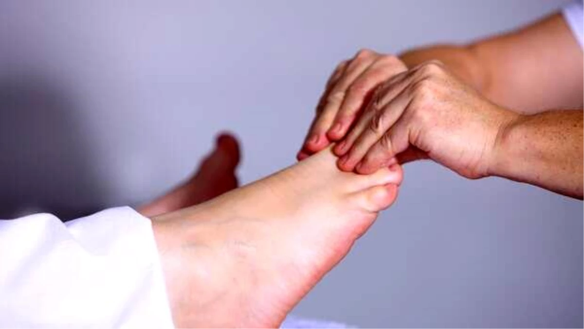 Ayak ağrısına ne iyi gelir? Ayak ağrısı nasıl geçer?