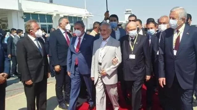 Devlet Bahçeli'nin koluna girdiği Oğuzhan Asiltürk'le ilgili Saadet Partisi'nden dikkat çeken hamle! Resmi hesaptan paylaştılar Devlet Bahçeli'nin koluna girdiği Oğuzhan Asiltürk'le ilgili Saadet Partisi'nden dikkat çeken hamle! Resmi hesaptan paylaştılar