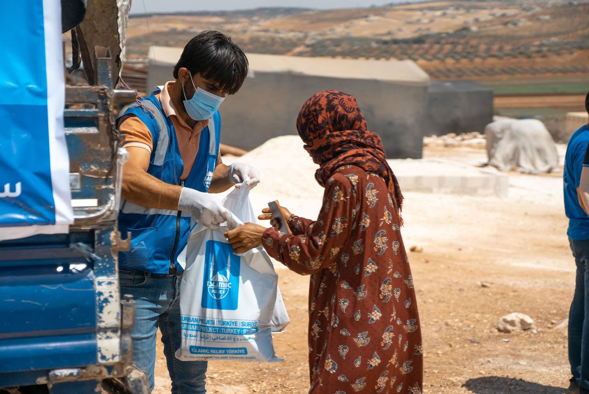Islamic Relief Türkiye, Suriye\'de 80 bin kişiye kurban eti ulaştırdı