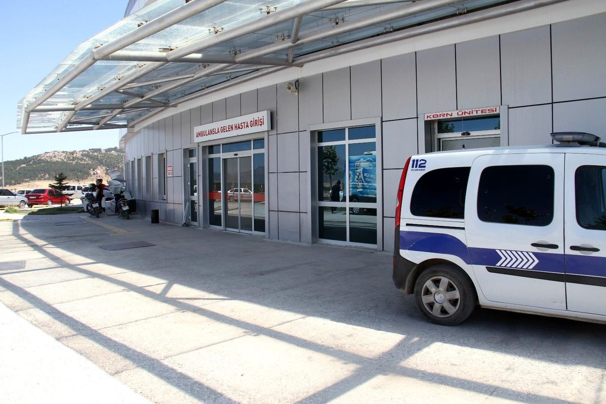 Konya\'da balkondan düşen çocuk yaralandı