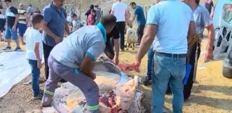 KURBAN SATIŞ VE KESİM YERLERİNDE YOĞUNLUK