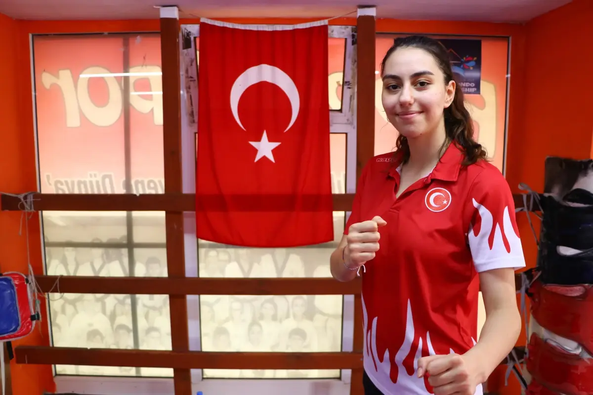 Milli tekvandocu Işıl Zafer, olimpiyat hedefiyle çalışmalarını sürdürüyor