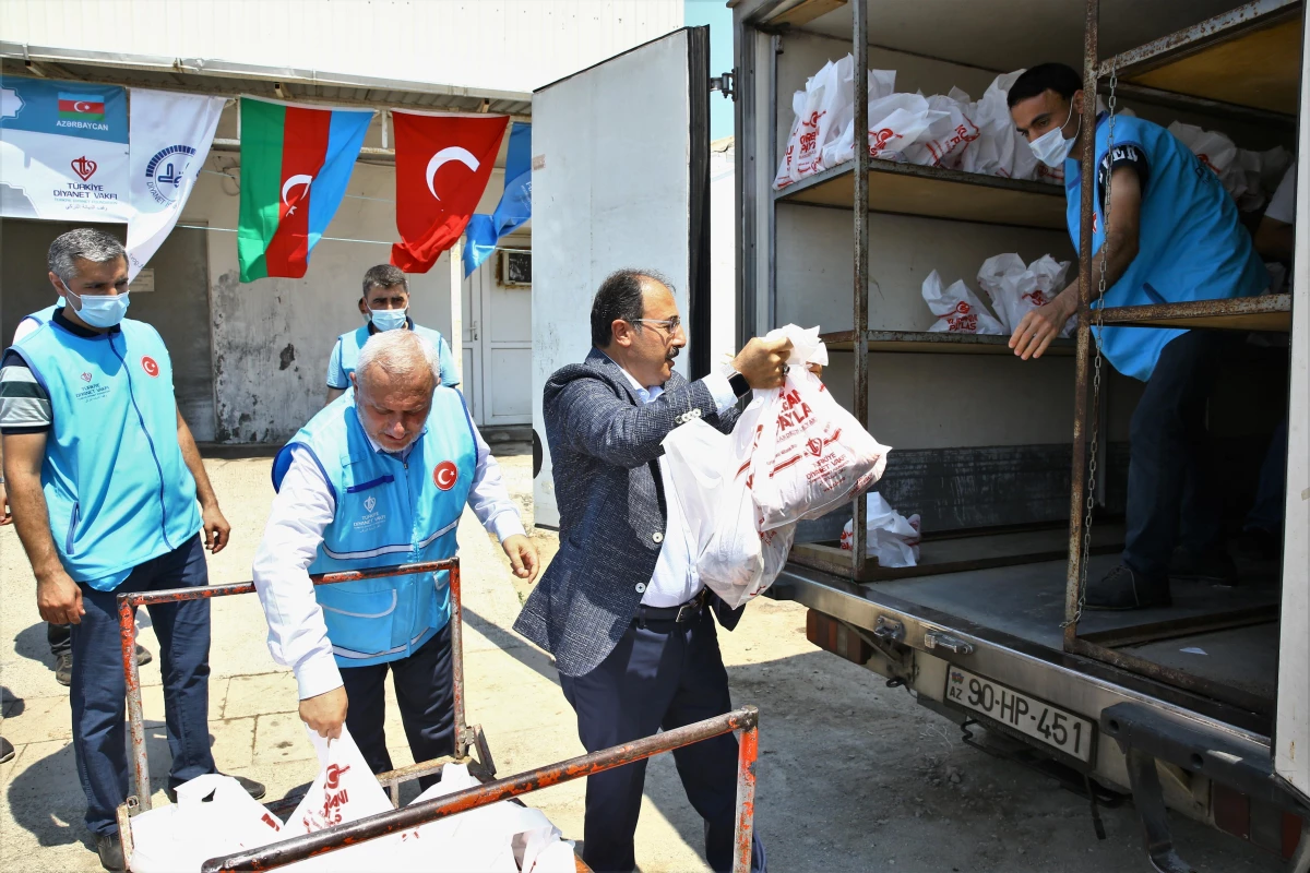 Türkiye\'den Azerbaycan\'a kurban yardımı