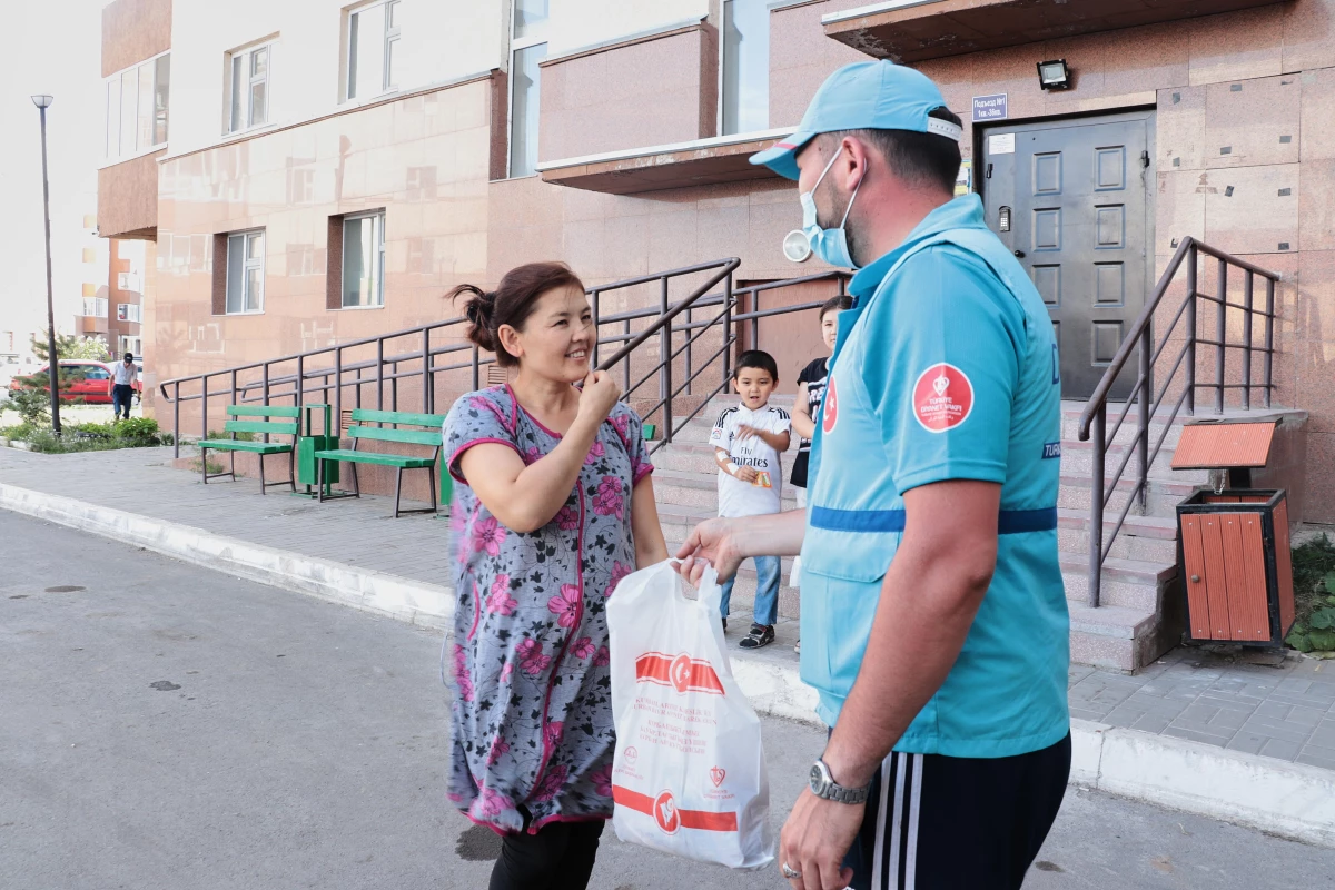 Türkiye Diyanet Vakfı, Kazakistan\'da ihtiyaç sahibi ailelere kurban eti dağıttı