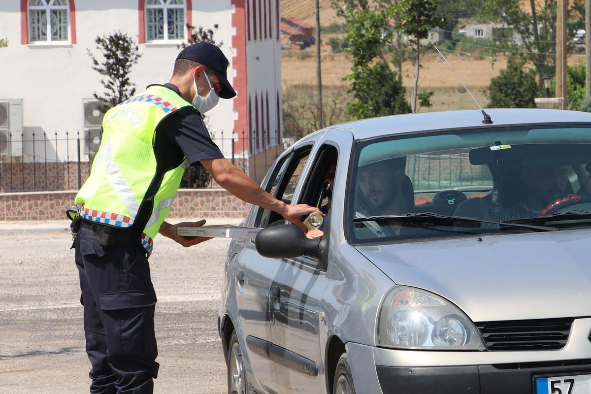 Havza\'da jandarma ekipleri drone destekli uygulama yaptı