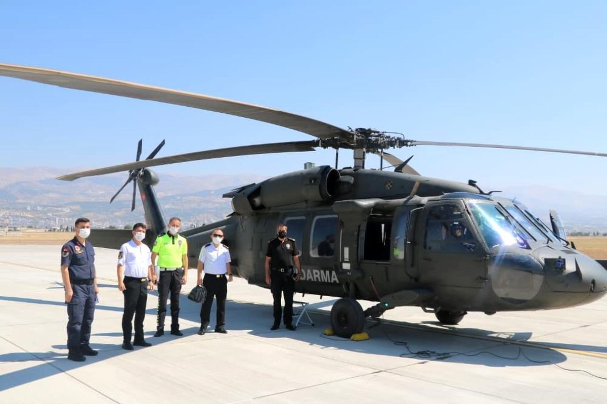 Kahramanmaraş\'ta helikopter ile havadan trafik denetimi