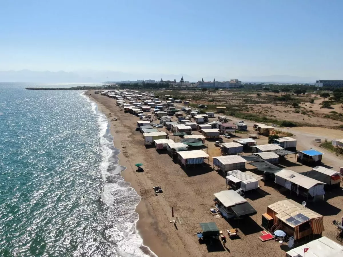 Otellerin yüzde yüz dolu olduğu Antalya\'da 5 yıldızlı denize sıfır "Çardak Beachte" tatili