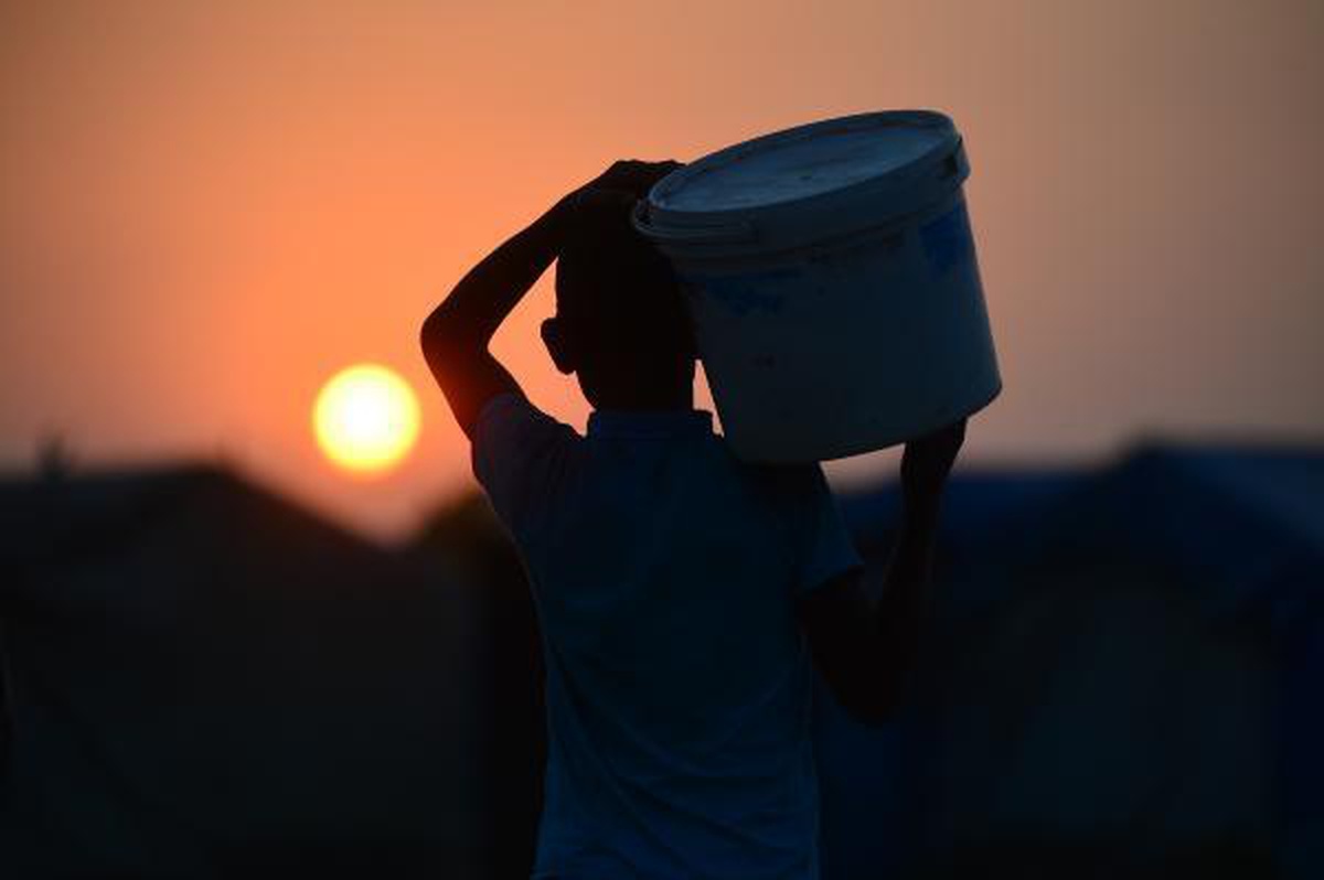 The unsung heroes of agriculture welcomed the Eid al-Adha by working in the heat of Adana