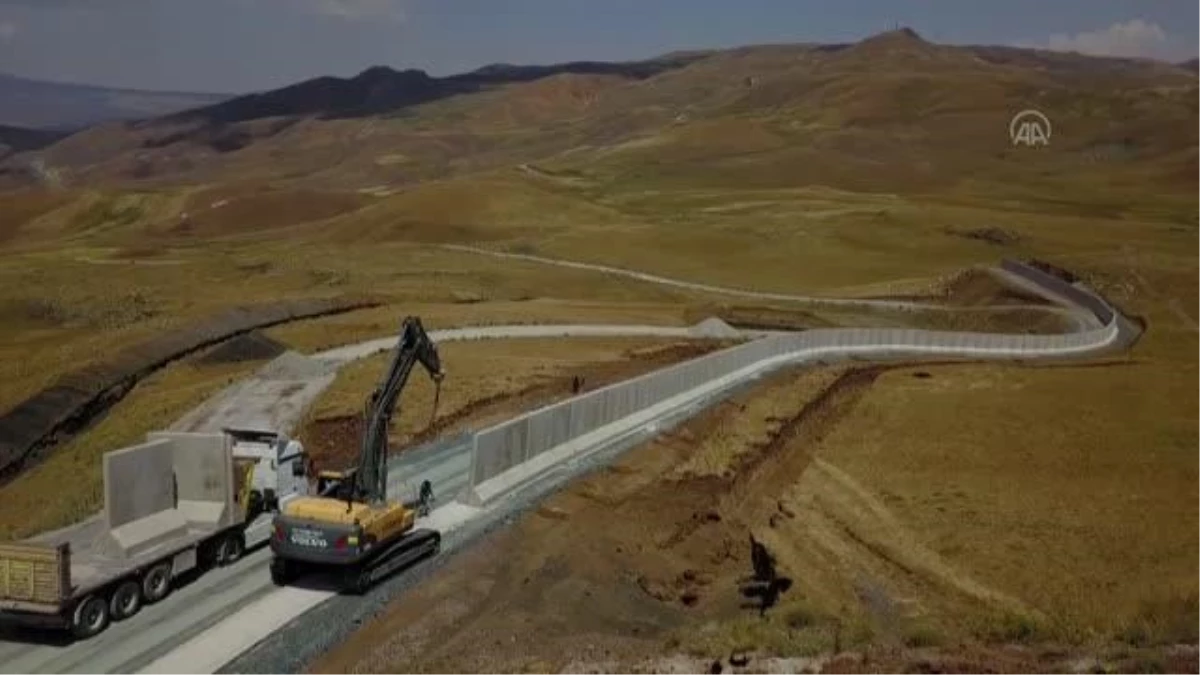 Van-İran sınırı beton duvar, hendek ve kulelerle "geçilmez" olacak (1)