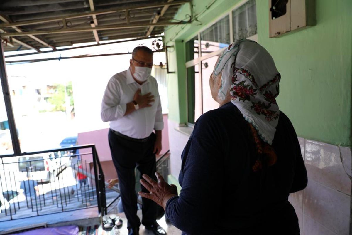 Yunusemre Belediyesi bayramda ihtiyaç sahiplerini unutmadı