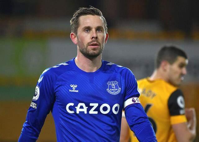 Çocuklara cinsel tacizde bulunduğu iddiasıyla yargılanan Evertonlı Sigurdsson'un eşi evi terk etti Çocuklara cinsel tacizde bulunduğu iddiasıyla yargılanan Evertonlı Sigurdsson'un eşi evi terk etti