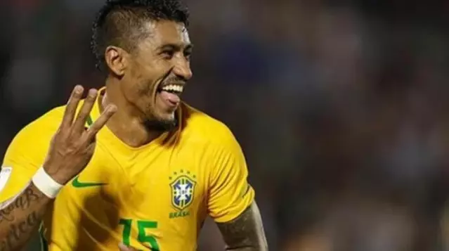 G.Saray ve F.Bahçe'yi geri çeviren Paulinho, hatırı sayılır bir maaşa Al Ahli'ye imza attı G.Saray ve F.Bahçe'yi geri çeviren Paulinho, hatırı sayılır bir maaşa Al Ahli'ye imza attı