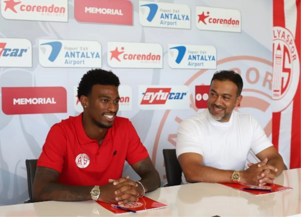 Antalyaspor, ABD\'li futbolcu Haji Wright ile sözleşme imzaladı