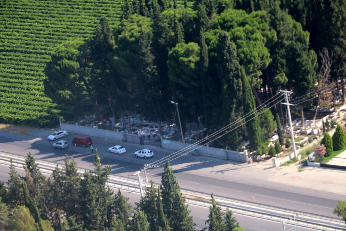 Havadan trafik kontrolünde 17 araç trafikten men edildi