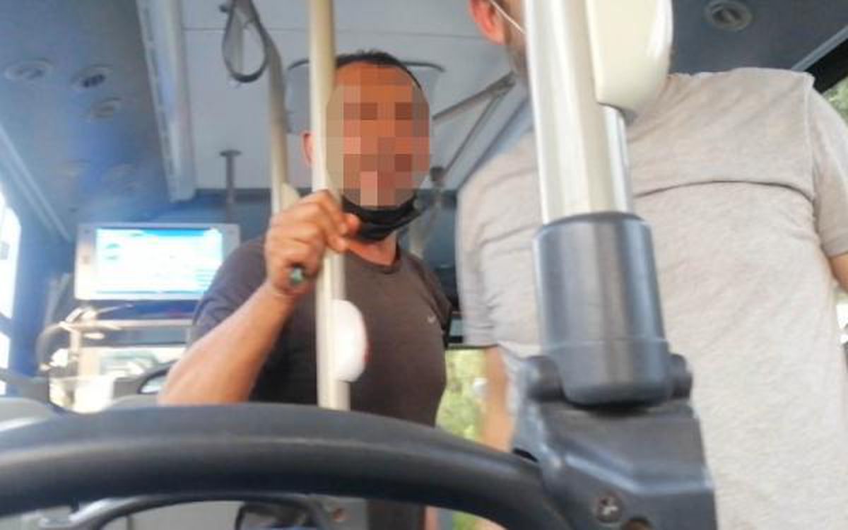 Kız kardeşlere otobüste sözlü tacizde 1 kişi tutuklandı