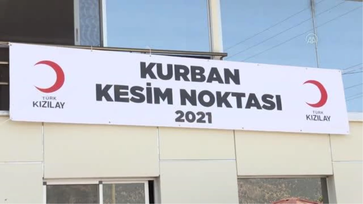 Türk Kızılay Genel Müdürü Altan, Et ve Süt Kurumuna ait mezbahada incelemelerde bulundu