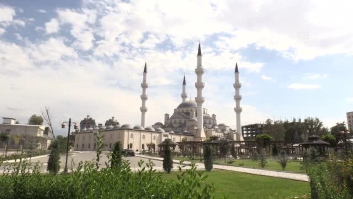 Türkiye Diyanet Vakfı Kırgızistan\'da yaklaşık 1700 hisse kurban eti dağıttı